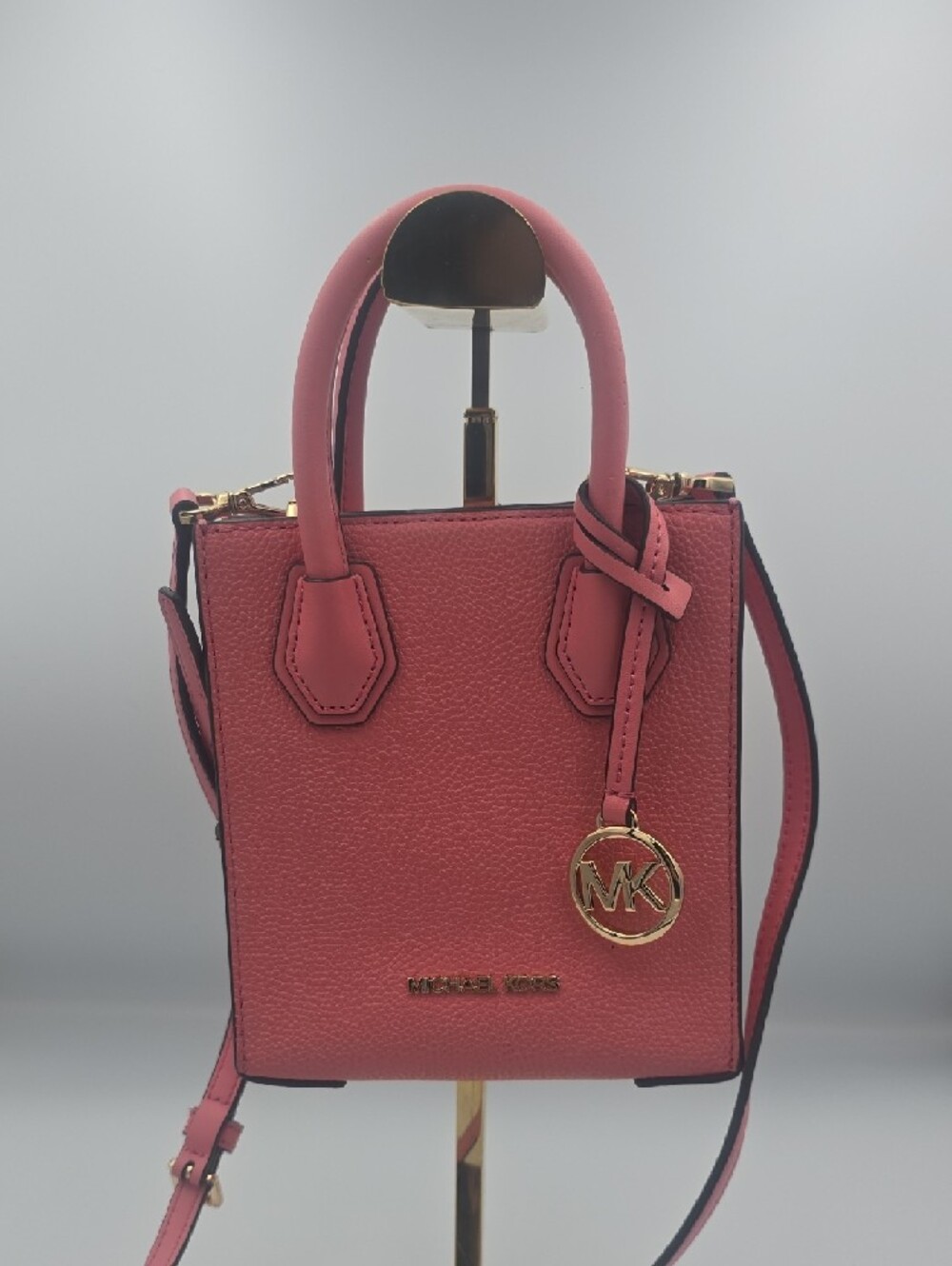 Michael Kors Pink Pebbled Leather Mini Crossbody/Phone Holder W/ Gold (NWOT)💖 - Picture 2 of 9